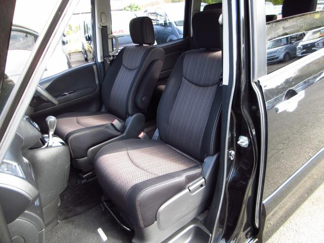 セレナ ハイウェイスターＳ－ＨＶアドバンスドセーフティパック　後期型　大型ナビ　フルセグ　ＥＴＣ　全周囲カメラ　両側パワースライドドア　フリップダウンモニター　純正エアロ　純正アルミ　ＬＥＤオートライト　フォグ　前後ソナー　インテリキー　クルーズコントロール（30枚目）