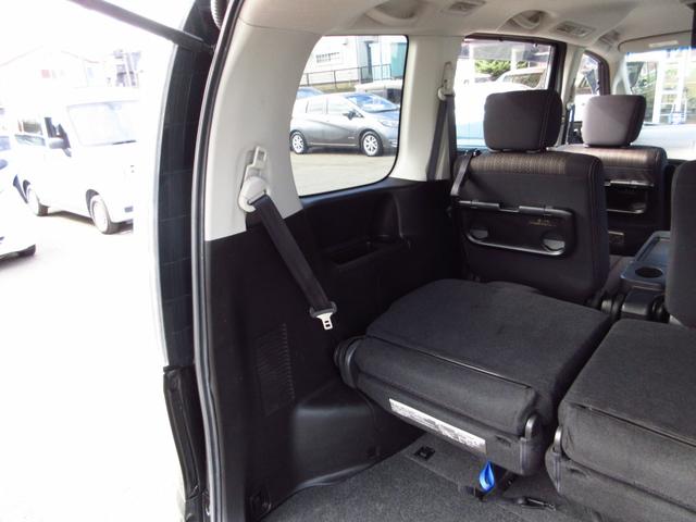 セレナ ハイウェイスターＳ－ＨＶアドバンスドセーフティパック　後期型　大型ナビ　フルセグ　ＥＴＣ　全周囲カメラ　両側パワースライドドア　フリップダウンモニター　純正エアロ　純正アルミ　ＬＥＤオートライト　フォグ　前後ソナー　インテリキー　クルーズコントロール（38枚目）