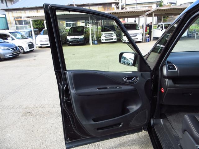 セレナ ハイウェイスターＳ－ＨＶアドバンスドセーフティパック　後期型　大型ナビ　フルセグ　ＥＴＣ　全周囲カメラ　両側パワースライドドア　フリップダウンモニター　純正エアロ　純正アルミ　ＬＥＤオートライト　フォグ　前後ソナー　インテリキー　クルーズコントロール（61枚目）