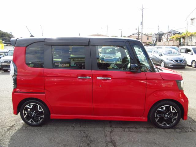 Ｎ－ＢＯＸカスタム Ｇ・Ｌターボホンダセンシング　雹害車　ターボ　ツートンカラー　ホンダセンシング　ナビ　フルセグ　ＥＴＣ　Ｂカメラ　両側パワースライドドア　パドルシフト　クルーズコントロール　ＬＥＤオートライト　フォグ　革巻きステア　コンビシート（9枚目）