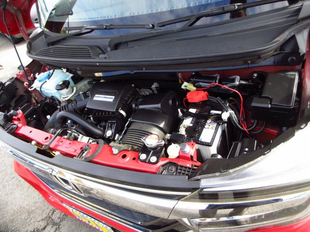 Ｎ－ＢＯＸカスタム Ｇ・Ｌターボホンダセンシング　雹害車　ターボ　ツートンカラー　ホンダセンシング　ナビ　フルセグ　ＥＴＣ　Ｂカメラ　両側パワースライドドア　パドルシフト　クルーズコントロール　ＬＥＤオートライト　フォグ　革巻きステア　コンビシート（12枚目）