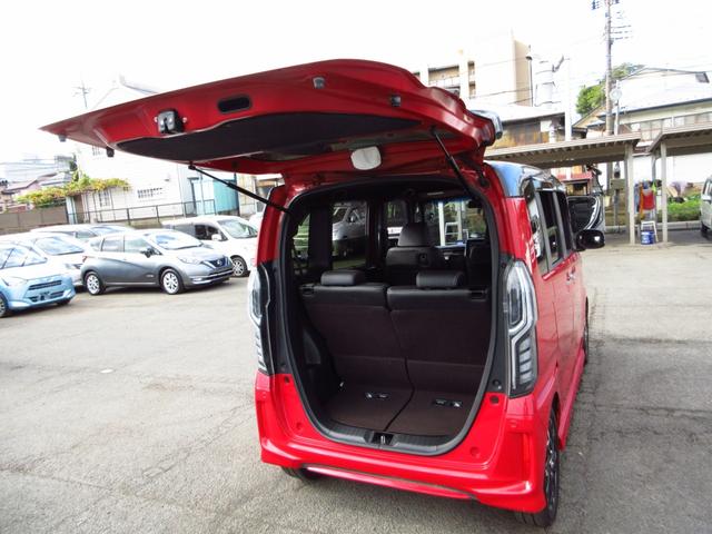 Ｎ－ＢＯＸカスタム Ｇ・Ｌターボホンダセンシング　雹害車　ターボ　ツートンカラー　ホンダセンシング　ナビ　フルセグ　ＥＴＣ　Ｂカメラ　両側パワースライドドア　パドルシフト　クルーズコントロール　ＬＥＤオートライト　フォグ　革巻きステア　コンビシート（31枚目）