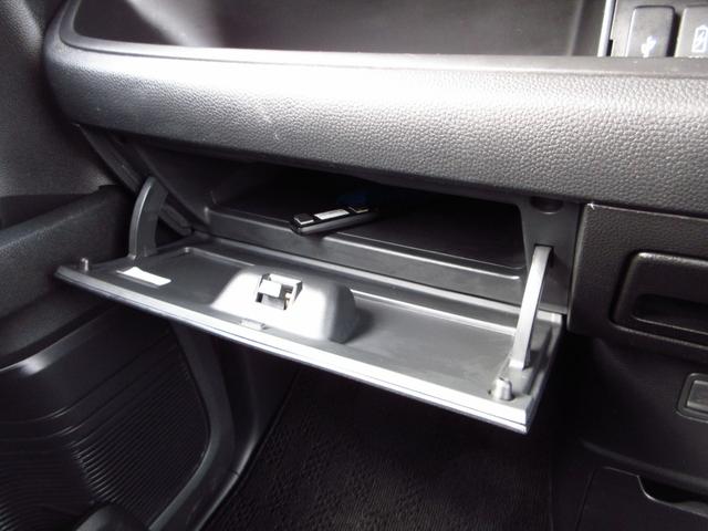Ｎ－ＢＯＸカスタム Ｇ・Ｌターボホンダセンシング　雹害車　ターボ　ツートンカラー　ホンダセンシング　ナビ　フルセグ　ＥＴＣ　Ｂカメラ　両側パワースライドドア　パドルシフト　クルーズコントロール　ＬＥＤオートライト　フォグ　革巻きステア　コンビシート（53枚目）