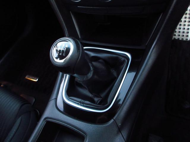 ６速マニュアル