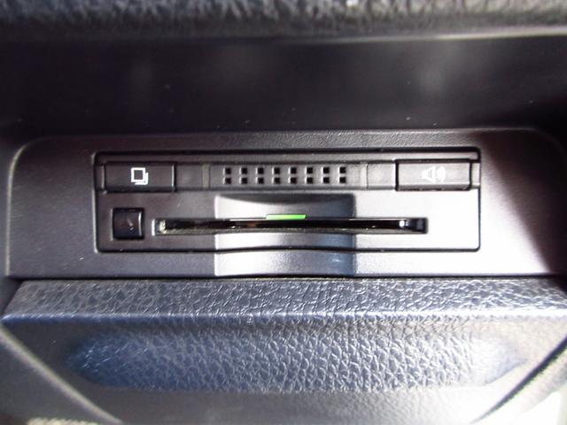 エスクァイア Ｘｉ　雹害車　７人乗り　ナビ　テレビ　ＥＴＣ　Ｂカメラ　フロントドライブレコーダー　左パワースライドドア　ＬＥＤオートライト　フォグ　前後ソナー　社外アルミ　スマートキー　革巻きステアリング　リアシェード（17枚目）