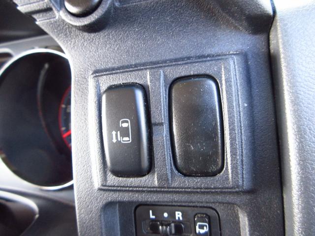 左パワースライドドア