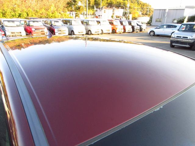 ジェイド ハイブリッドＸ　６人乗り　衝突軽減ブレーキ　ナビ　フルセグ　ＨＤＭＩ　ＥＴＣ　Ｂカメラ　コンビシート　クルーズコントロール　純正アルミ　ＬＥＤオートライト　フォグ　スマートキー　カーテンエアバッグ　ステアリモコン（11枚目）