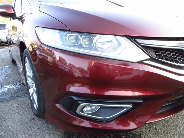 ジェイド ハイブリッドＸ　６人乗り　衝突軽減ブレーキ　ナビ　フルセグ　ＨＤＭＩ　ＥＴＣ　Ｂカメラ　コンビシート　クルーズコントロール　純正アルミ　ＬＥＤオートライト　フォグ　スマートキー　カーテンエアバッグ　ステアリモコン（15枚目）