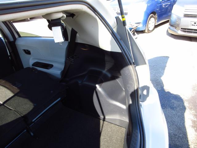 アクア Ｓ　ナビ　テレビ　ＣＤ　ＡＵＸ　ＥＴＣ　Ｂカメラ　オートエアコン　キーレスキー　ステアリモコン　ドアバイザー　プライバシーガラス　スペアキー　取説（33枚目）