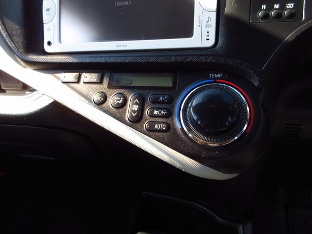 アクア Ｓ　ナビ　テレビ　ＣＤ　ＡＵＸ　ＥＴＣ　Ｂカメラ　オートエアコン　キーレスキー　ステアリモコン　ドアバイザー　プライバシーガラス　スペアキー　取説（39枚目）