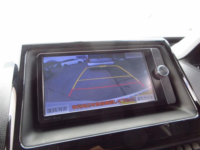 ノア Ｓｉ　７人乗り　ナビ　フルセグ　ＥＴＣ　Ｂカメラ　フリップダウンモニター　両側パワースライドドア　純正エアロ　純正アルミ　ＬＥＤオートライト　フォグ　リアスモークフィルム　シートカバー　革巻きステアリング（17枚目）