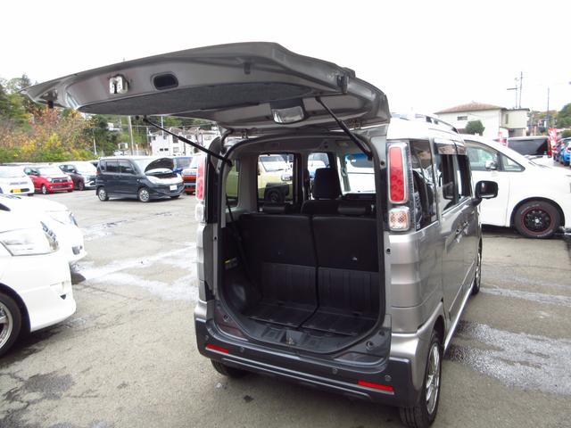 スペーシアギア ハイブリッドＸＺ　４ＷＤ　レンタカーアップ　ナビ　テレビ　ＥＴＣ　全周囲カメラ　両側パワースライドドア　衝突軽減ブレーキ　社外アルミ　ＬＥＤオートライト　フォグ　ルーフレール　リアソナー　革巻きステア　オートエアコン（13枚目）