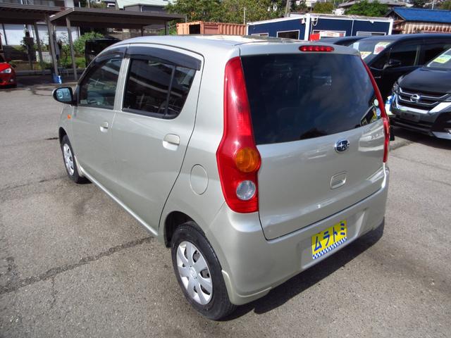 プレオ Ｆ　雹害車　５速マニュアル　純正デッキ　ＣＤ　キーレスキー　予備キー　電格ミラー　ドアバイザー　プライバシーガラス　イモビライザー　タイミングチェーン　取り扱い説明書（6枚目）