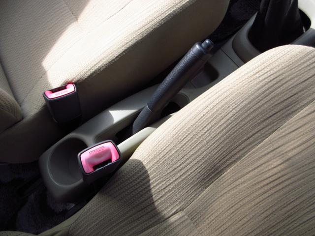 プレオ Ｆ　雹害車　５速マニュアル　純正デッキ　ＣＤ　キーレスキー　予備キー　電格ミラー　ドアバイザー　プライバシーガラス　イモビライザー　タイミングチェーン　取り扱い説明書（41枚目）