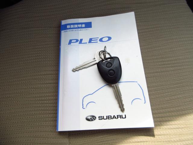 プレオ Ｆ　雹害車　５速マニュアル　純正デッキ　ＣＤ　キーレスキー　予備キー　電格ミラー　ドアバイザー　プライバシーガラス　イモビライザー　タイミングチェーン　取り扱い説明書（52枚目）