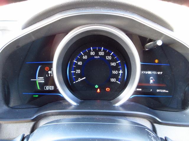 フィットハイブリッド Ｆパッケージ　ナビ　フルセグ　ＣＤ　ＤＶＤ　ＨＤＭＩ　ＵＳＢ　ビルトインＥＴＣ　Ｂカメラ　スマートキー　アイドリングストップ　ＥＣＯＮ　ステアリモコン　オートエアコン　プッシュスタート　ドアバイザー　保証書（56枚目）