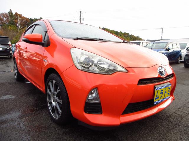 アクア Ｓ　ナビ　フルセグ　ブルートゥース　ＥＴＣ　Ｂカメラ　前後ドラレコ　社外アルミ　リアスポイラー　オートライト　オートエアコン　スマートキー　前席シートヒーター　ナノイー　ドアバイザー　プライバシーガラス（10枚目）