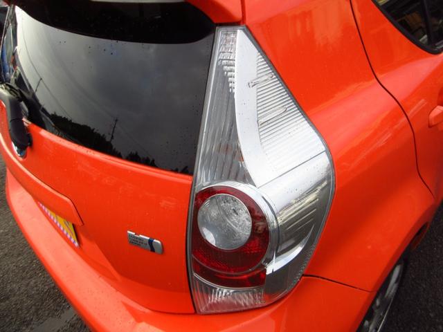 アクア Ｓ　ナビ　フルセグ　ブルートゥース　ＥＴＣ　Ｂカメラ　前後ドラレコ　社外アルミ　リアスポイラー　オートライト　オートエアコン　スマートキー　前席シートヒーター　ナノイー　ドアバイザー　プライバシーガラス（19枚目）