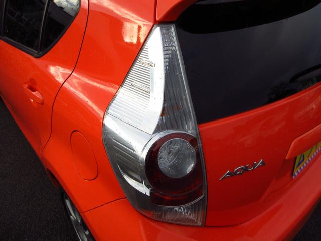 アクア Ｓ　ナビ　フルセグ　ブルートゥース　ＥＴＣ　Ｂカメラ　前後ドラレコ　社外アルミ　リアスポイラー　オートライト　オートエアコン　スマートキー　前席シートヒーター　ナノイー　ドアバイザー　プライバシーガラス（20枚目）