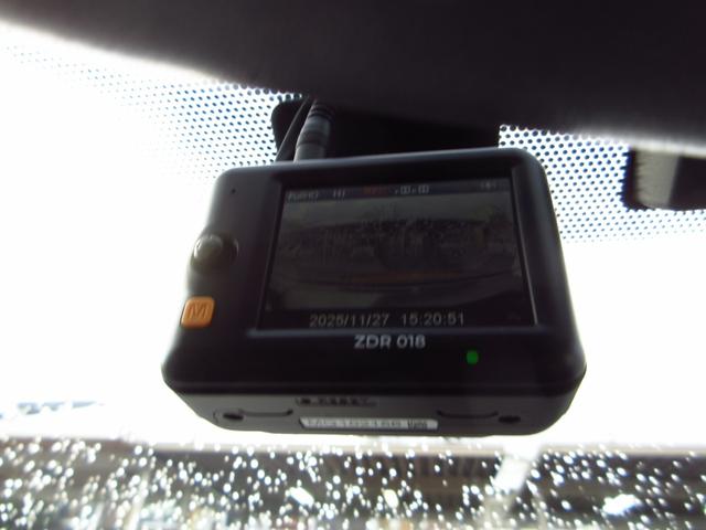 アクア Ｓ　ナビ　フルセグ　ブルートゥース　ＥＴＣ　Ｂカメラ　前後ドラレコ　社外アルミ　リアスポイラー　オートライト　オートエアコン　スマートキー　前席シートヒーター　ナノイー　ドアバイザー　プライバシーガラス（47枚目）