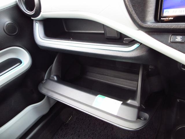 アクア Ｓ　ナビ　フルセグ　ブルートゥース　ＥＴＣ　Ｂカメラ　前後ドラレコ　社外アルミ　リアスポイラー　オートライト　オートエアコン　スマートキー　前席シートヒーター　ナノイー　ドアバイザー　プライバシーガラス（50枚目）