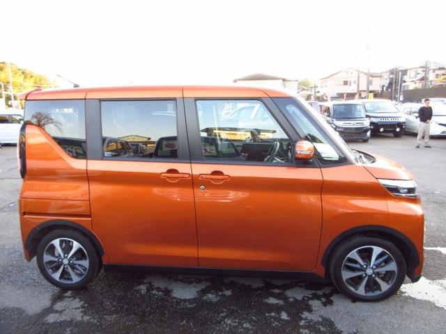 ｅＫクロススペース Ｔ　レンタカーアップ　ターボ　ナビ　ＥＴＣ　Ｂカメラ　パドルシフト　左パワースライドドア　純正アルミ　ＬＥＤオートライト　フォグ　前席シートヒーター　革巻きステアリング　スマートキー　オートエアコン（8枚目）