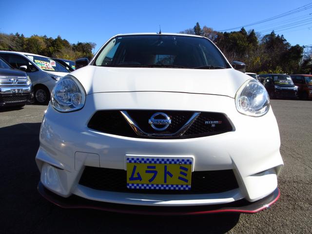マーチ ニスモ　Ｓ　５速マニュアル　ニスモシート２脚　純正エアロ　純正アルミ　オートライト　インテリキー　社外デッキ　ＣＤ　ＡＵＸ　ＵＳＢ　ＥＴＣ　オートエアコン　オート電格ミラー　プライバシーガラス（6枚目）