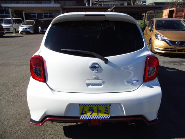 マーチ ニスモ　Ｓ　５速マニュアル　ニスモシート２脚　純正エアロ　純正アルミ　オートライト　インテリキー　社外デッキ　ＣＤ　ＡＵＸ　ＵＳＢ　ＥＴＣ　オートエアコン　オート電格ミラー　プライバシーガラス（9枚目）