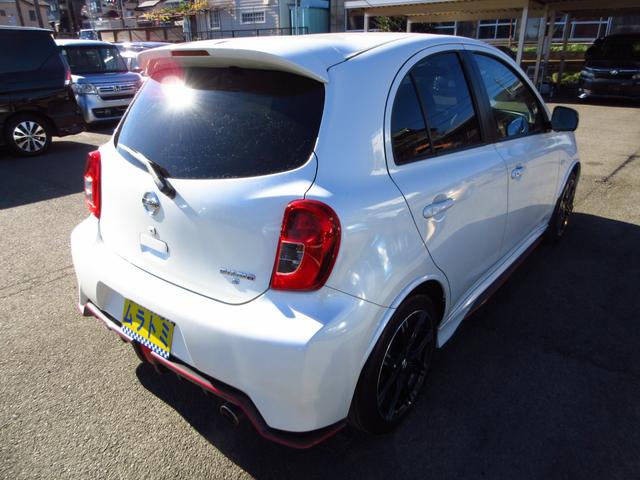 マーチ ニスモ　Ｓ　５速マニュアル　ニスモシート２脚　純正エアロ　純正アルミ　オートライト　インテリキー　社外デッキ　ＣＤ　ＡＵＸ　ＵＳＢ　ＥＴＣ　オートエアコン　オート電格ミラー　プライバシーガラス（19枚目）