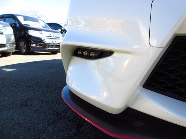 マーチ ニスモ　Ｓ　５速マニュアル　ニスモシート２脚　純正エアロ　純正アルミ　オートライト　インテリキー　社外デッキ　ＣＤ　ＡＵＸ　ＵＳＢ　ＥＴＣ　オートエアコン　オート電格ミラー　プライバシーガラス（25枚目）