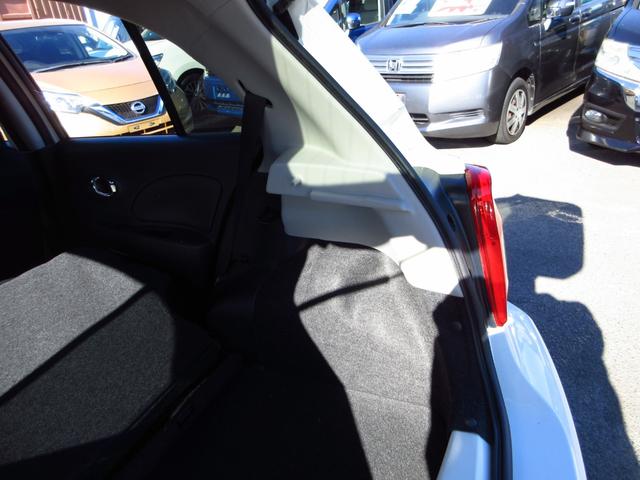 マーチ ニスモ　Ｓ　５速マニュアル　ニスモシート２脚　純正エアロ　純正アルミ　オートライト　インテリキー　社外デッキ　ＣＤ　ＡＵＸ　ＵＳＢ　ＥＴＣ　オートエアコン　オート電格ミラー　プライバシーガラス（42枚目）