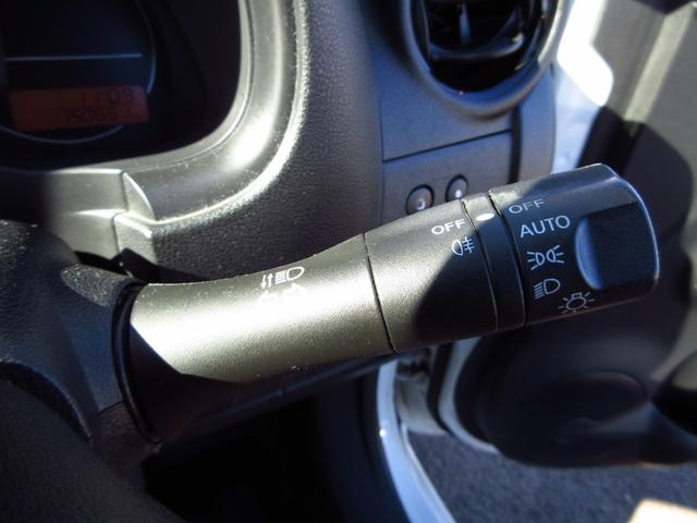 マーチ ニスモ　Ｓ　５速マニュアル　ニスモシート２脚　純正エアロ　純正アルミ　オートライト　インテリキー　社外デッキ　ＣＤ　ＡＵＸ　ＵＳＢ　ＥＴＣ　オートエアコン　オート電格ミラー　プライバシーガラス（52枚目）