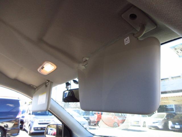 マーチ ニスモ　Ｓ　５速マニュアル　ニスモシート２脚　純正エアロ　純正アルミ　オートライト　インテリキー　社外デッキ　ＣＤ　ＡＵＸ　ＵＳＢ　ＥＴＣ　オートエアコン　オート電格ミラー　プライバシーガラス（58枚目）