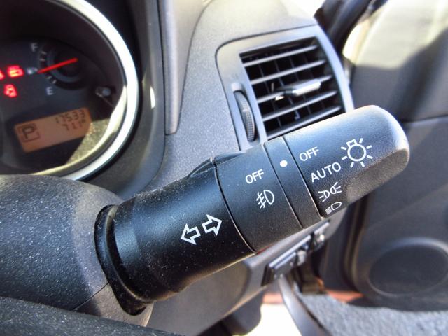 ブルーバードシルフィ ２０Ｍ　ナビ　フルセグ　ブルートゥース　ＣＤ　ＤＶＤ　ＥＴＣ　Ｂカメラ　オートエアコン　革巻きステアリング　オートライト　フォグ　インテリキー　革巻きステアリング　ドアバイザー　電格ミラー　イモビライザー（19枚目）