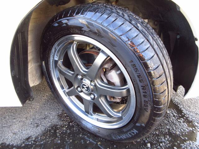 フィット 13G・Fパッケージ 5速マニュアル ナビ ブルートゥース ETC Bカメラ 前後ドライブレコーダー スマートキー アイストップ 社外アルミ CTBA ドアバイザー プライバシーガラス カーテンエアバッグ 保証書(11枚目)