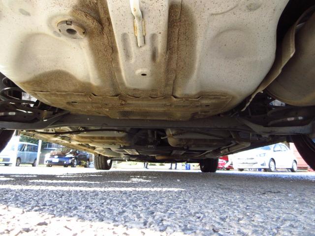 フィット 13G・Fパッケージ 5速マニュアル ナビ ブルートゥース ETC Bカメラ 前後ドライブレコーダー スマートキー アイストップ 社外アルミ CTBA ドアバイザー プライバシーガラス カーテンエアバッグ 保証書(22枚目)