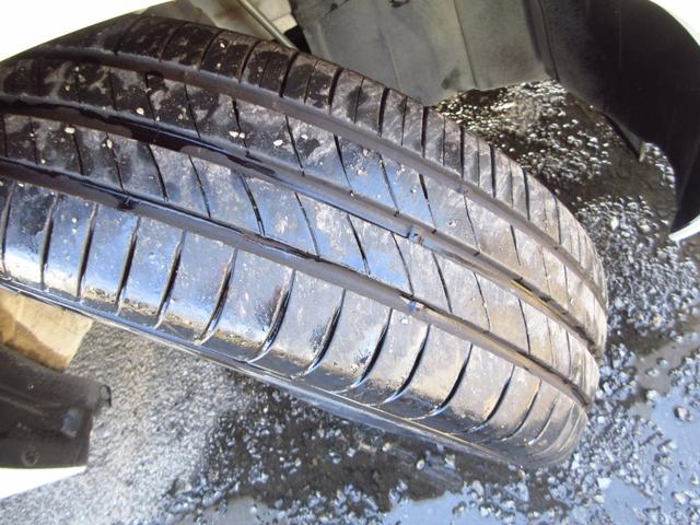 フィット 13G・Fパッケージ 5速マニュアル ナビ ブルートゥース ETC Bカメラ 前後ドライブレコーダー スマートキー アイストップ 社外アルミ CTBA ドアバイザー プライバシーガラス カーテンエアバッグ 保証書(30枚目)