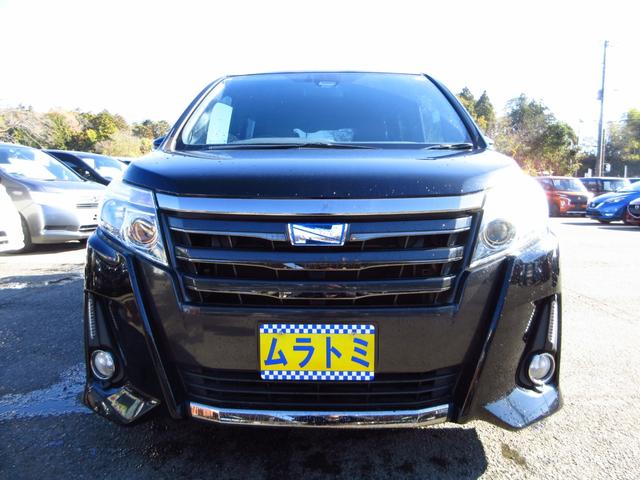 ノア ハイブリッドSi ダブルバイビー 雹害車 7人乗り 大型ナビ フルセグ ETC Bカメラ フリップダウンモニター 両側パワースライドドア 衝突軽減システム 純正エアロ 純正アルミ LEDオートライト フォグ クルーズコントロール(3枚目)