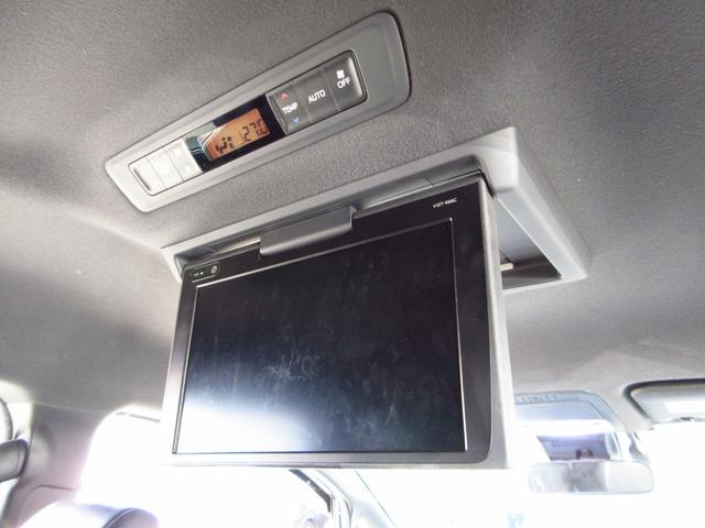 ノア ハイブリッドSi ダブルバイビー 雹害車 7人乗り 大型ナビ フルセグ ETC Bカメラ フリップダウンモニター 両側パワースライドドア 衝突軽減システム 純正エアロ 純正アルミ LEDオートライト フォグ クルーズコントロール(15枚目)