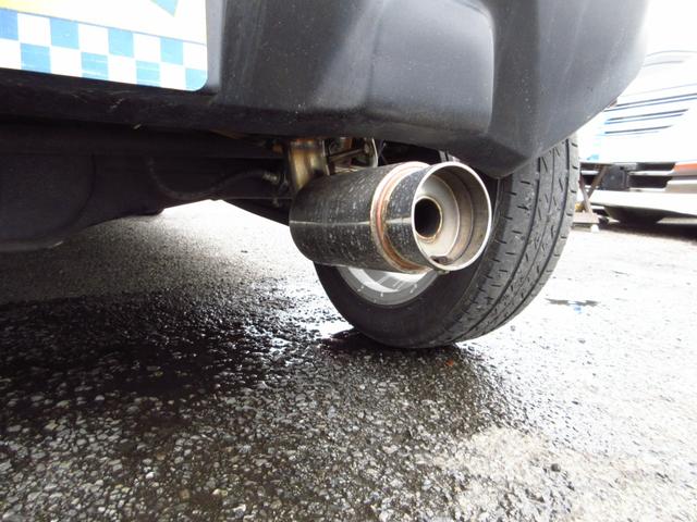 ハスラー Ｇ　５速マニュアル　ツートンカラー　４ＷＤ　社外マフラー　社外アルミ　ＣＤ　ＡＵＸ　ＵＳＢ　ＥＴＣ　前後ドライブレコーダー　アイドリングストップ　キーレスキー　運転席シートヒーター　オートエアコン（13枚目）