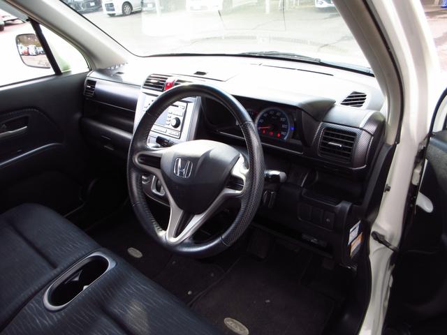 ���f���[���}�t���[