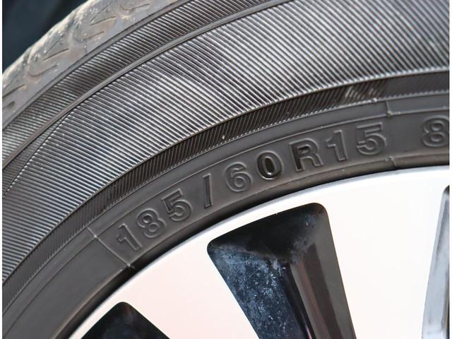 ハイブリッド・スマートセレクションクールエディション 下取り車 ワンオーナー 純正ナビ テレビ DVD再生 BT接続 Bカメラ クルコン スマートキー HIDライト フロント熱線 オートエアコン ハーフレザーシート 純正15AW フォグランプ(33枚目)