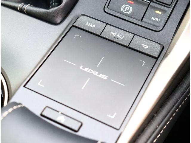 NX300h バージョンL サンルーフ モデリスタエアロ 3眼LED シーケンシャルウインカー マークレビンソン パノラミックビュー 純正ナビ BSM AC100V 白革エアシート 電動リアゲート リアシートヒーター 18AW(32枚目)