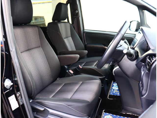 ヴォクシー ＺＳ　煌ＩＩ　純正１０型ナビ　１２．１型フリップダウンモニター　トヨタセーフティセンス　コーナーセンサー　フルセグＴＶ　バックカメラ　ＨＤＭＩ　ＥＴＣ２．０　両電動スライド　リアオートエアコン　前後ドラレコ　ＬＥＤ（8枚目）