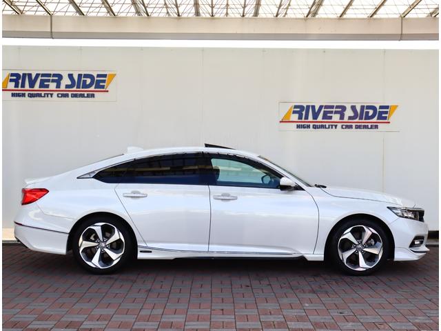 アコード EX モデューロエアロ 本革シート サンルーフ 純正ナビ フルセグTV バックカメラ ETC BSI HUD LEDライト 後席シートヒーター アダプティブクルーズ ワイヤレス充電 コーナーセンサー(5枚目)