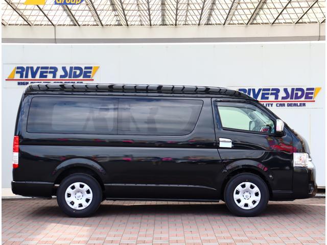 ハイエースワゴン ＧＬ　登録済未使用車　デジタルインナーミラー　パノラミックビューモニター　Ｔコネクトナビ　ＥＴＣ２．０　ＬＥＤ　プリクラッシュセーフティ　イージークローザー付き電動スライド　フロアマット　ドアバイザー（6枚目）