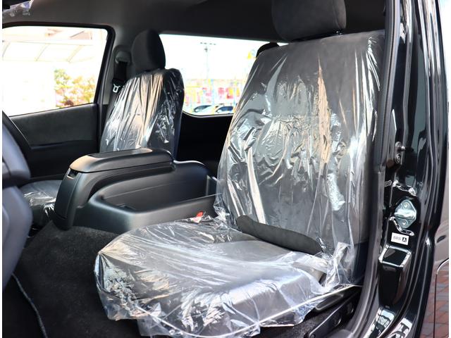 ハイエースワゴン ＧＬ　登録済未使用車　デジタルインナーミラー　パノラミックビューモニター　Ｔコネクトナビ　ＥＴＣ２．０　ＬＥＤ　プリクラッシュセーフティ　イージークローザー付き電動スライド　フロアマット　ドアバイザー（10枚目）