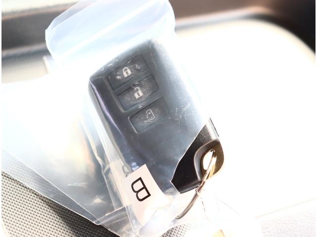 ハイエースワゴン ＧＬ　登録済未使用車　デジタルインナーミラー　パノラミックビューモニター　Ｔコネクトナビ　ＥＴＣ２．０　ＬＥＤ　プリクラッシュセーフティ　イージークローザー付き電動スライド　フロアマット　ドアバイザー（43枚目）