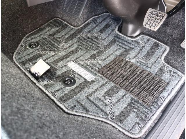 ハイエースワゴン ＧＬ　登録済未使用車　デジタルインナーミラー　パノラミックビューモニター　Ｔコネクトナビ　ＥＴＣ２．０　ＬＥＤ　プリクラッシュセーフティ　イージークローザー付き電動スライド　フロアマット　ドアバイザー（46枚目）