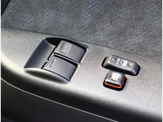 ハイエースワゴン ＧＬ　登録済未使用車　デジタルインナーミラー　パノラミックビューモニター　Ｔコネクトナビ　ＥＴＣ２．０　ＬＥＤ　プリクラッシュセーフティ　イージークローザー付き電動スライド　フロアマット　ドアバイザー（49枚目）